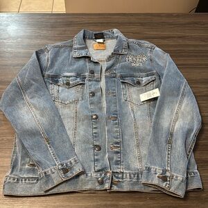 Universal Jean jacket.
